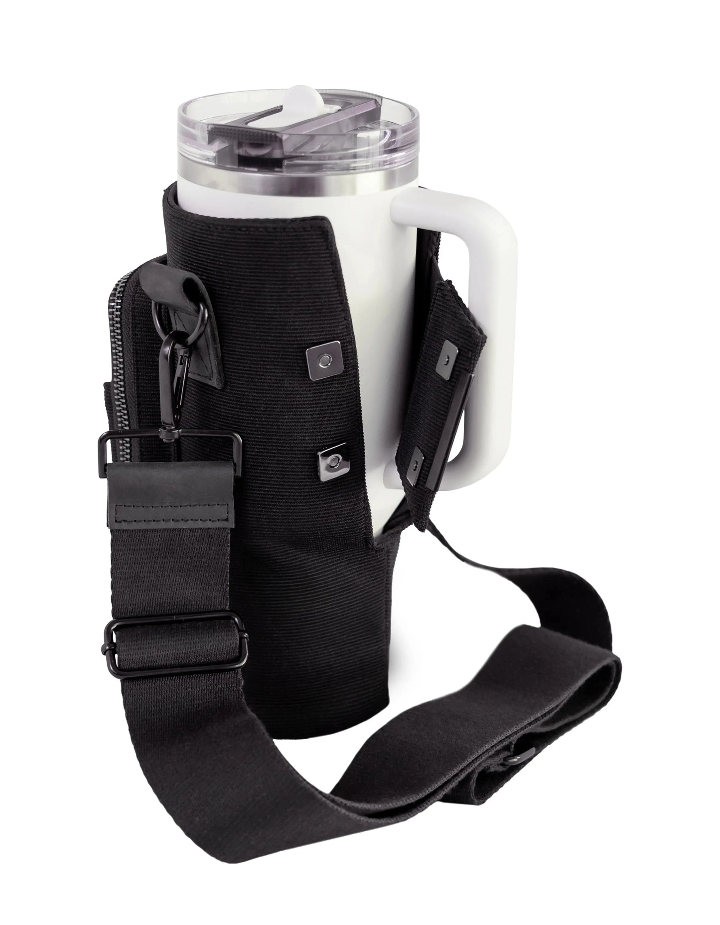 Tumbler purse crafted from premium materials like strong lock magnets and stretch band to create a secure fit for water bottles up to 40oz.